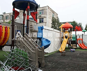 省公路幼兒園臨時(shí)倉庫